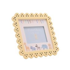 CG2036: Petit Cheri Scallop Frame 4" x 3" - Coming Soon